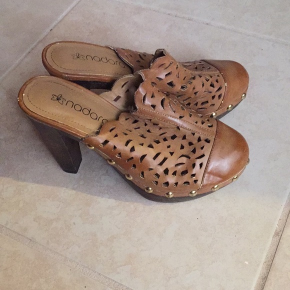 Shoes - Picture 4 of 5